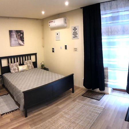 Black & White Apartments • Black Eger Luaran gambar