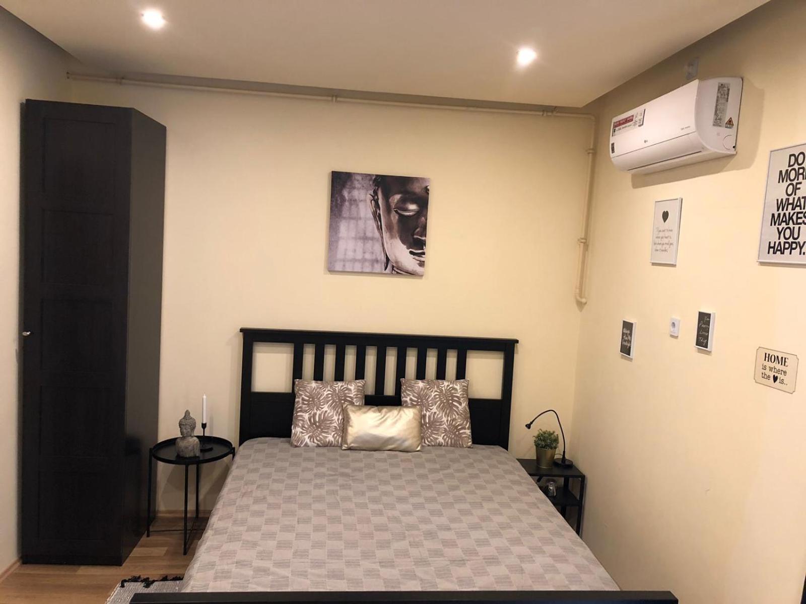 Black & White Apartments • Black Eger Luaran gambar